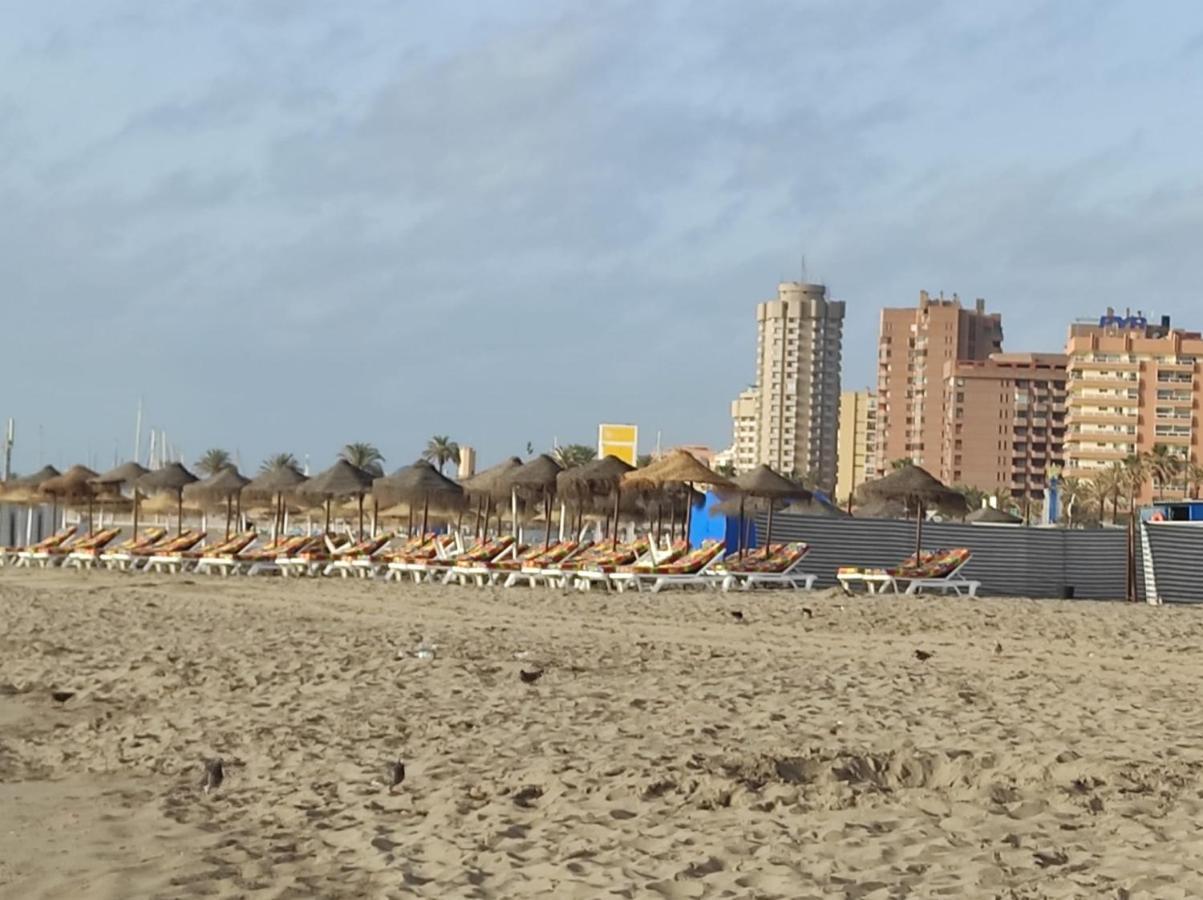 Atico Primera Linea Marina Beach フエンヒロラ エクステリア 写真